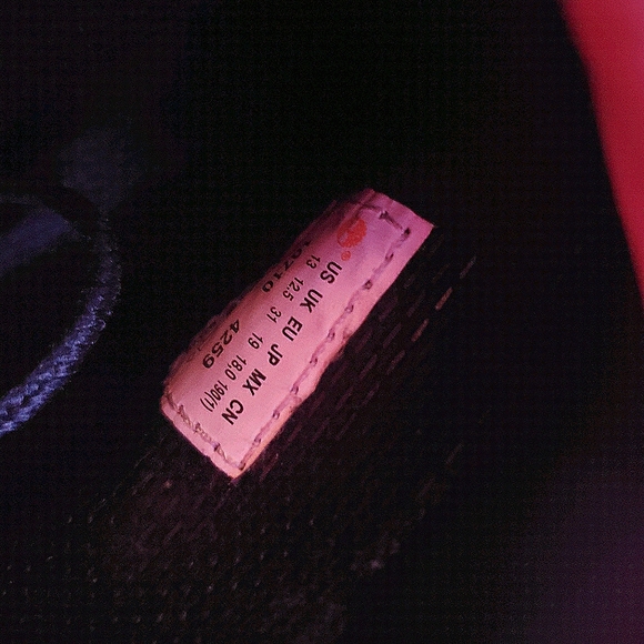 Timberland waterproof boys black boots - Picture 4 of 4